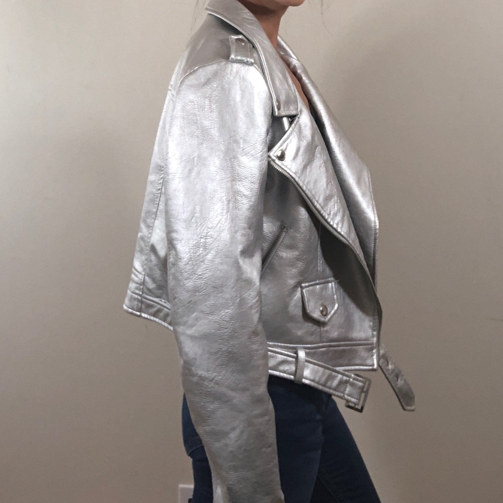 Silver Jacket With Real Pockets - Picture 2 of 8